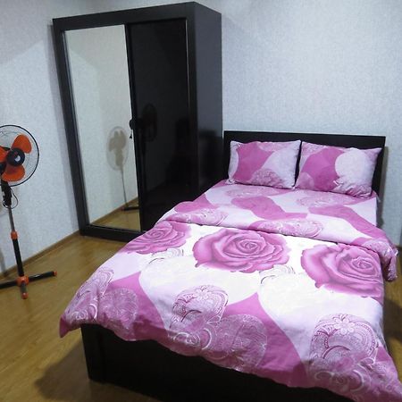 Lana Apartment Tiflis Exterior foto